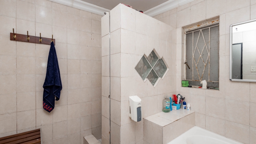 3 Bedroom Property for Sale in Heideveld Western Cape